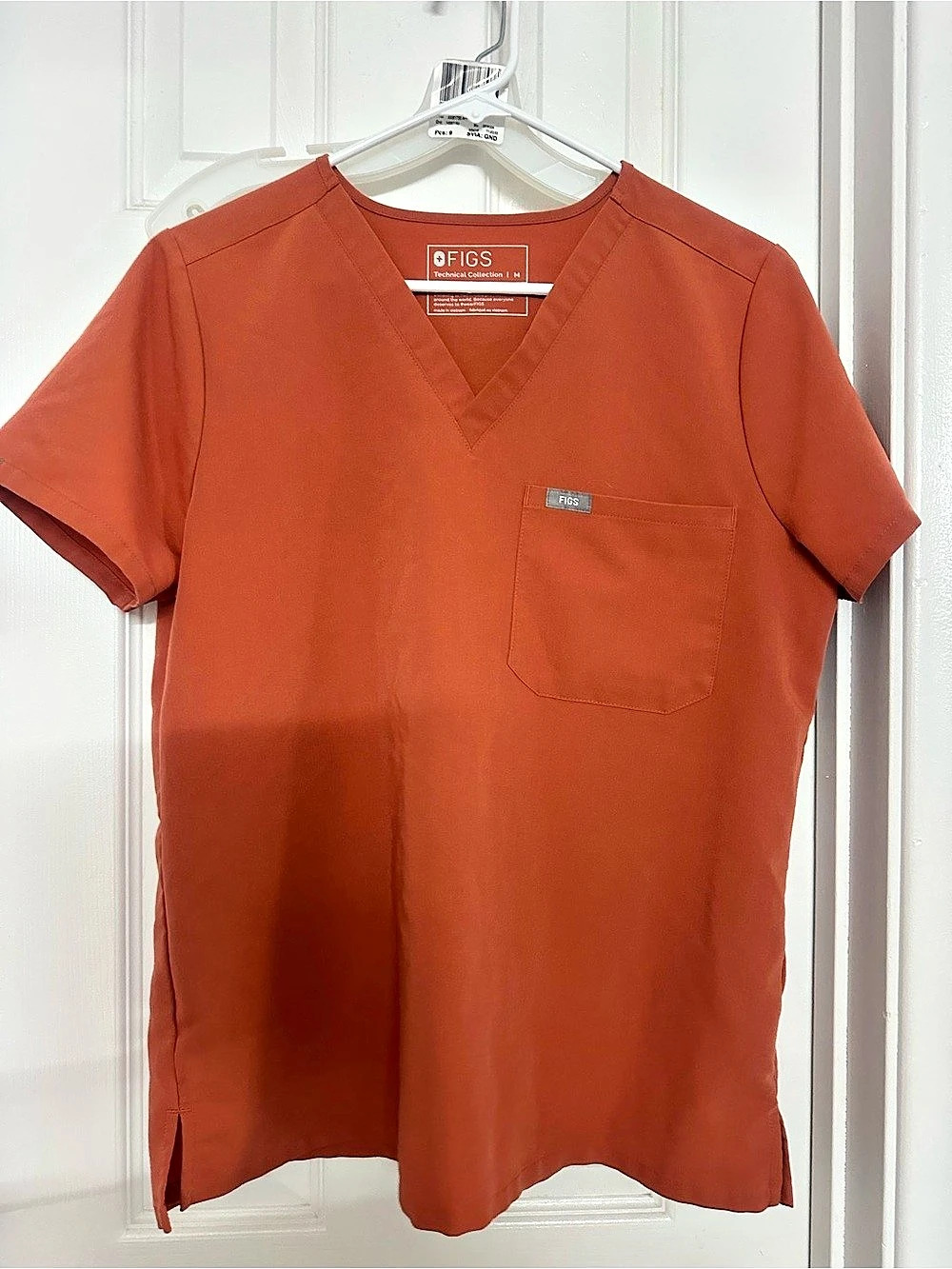 FIGS scrub set fall color medium, pants missing tie